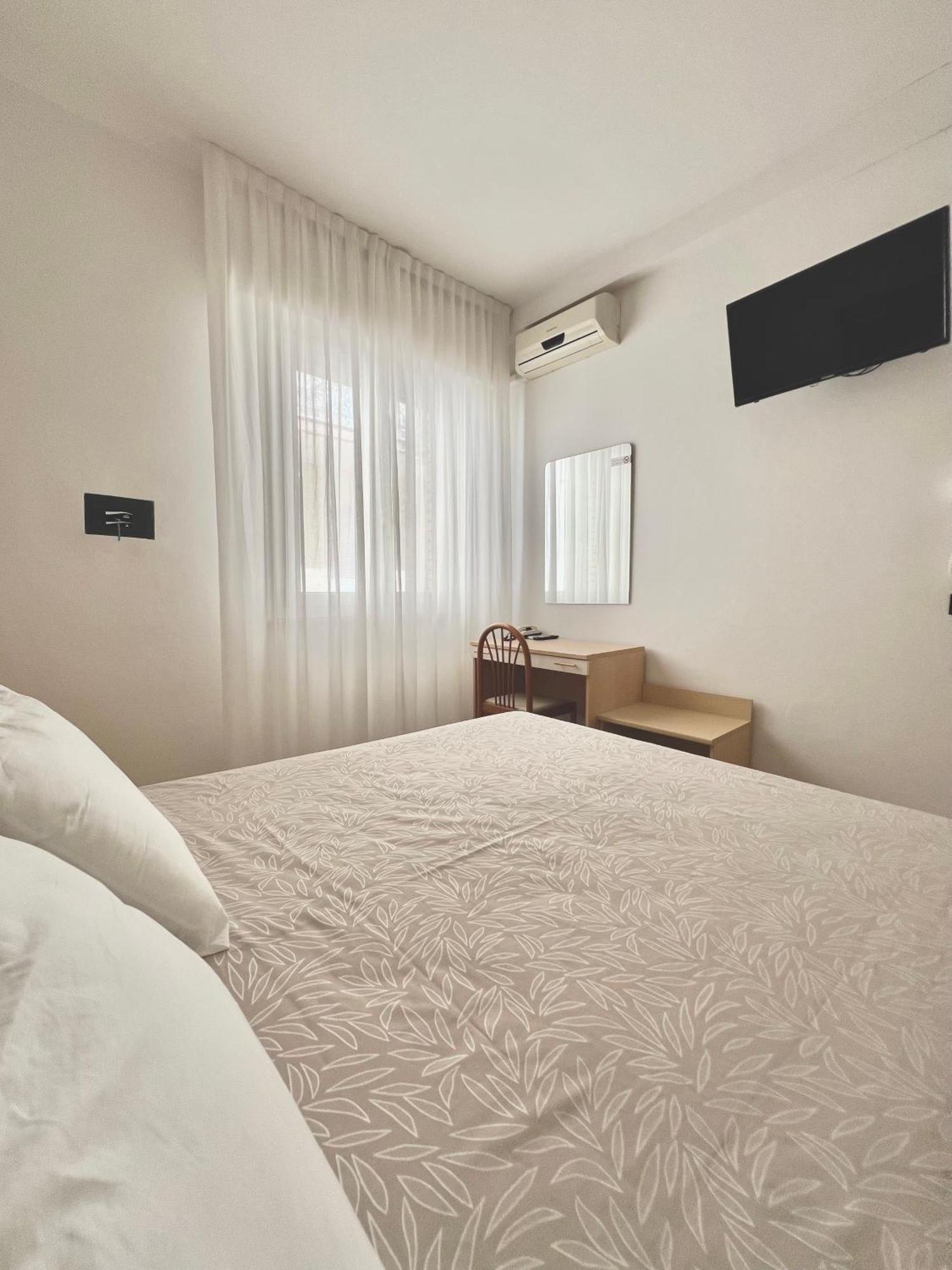 Hotel B&B Ardea Rimini Esterno foto