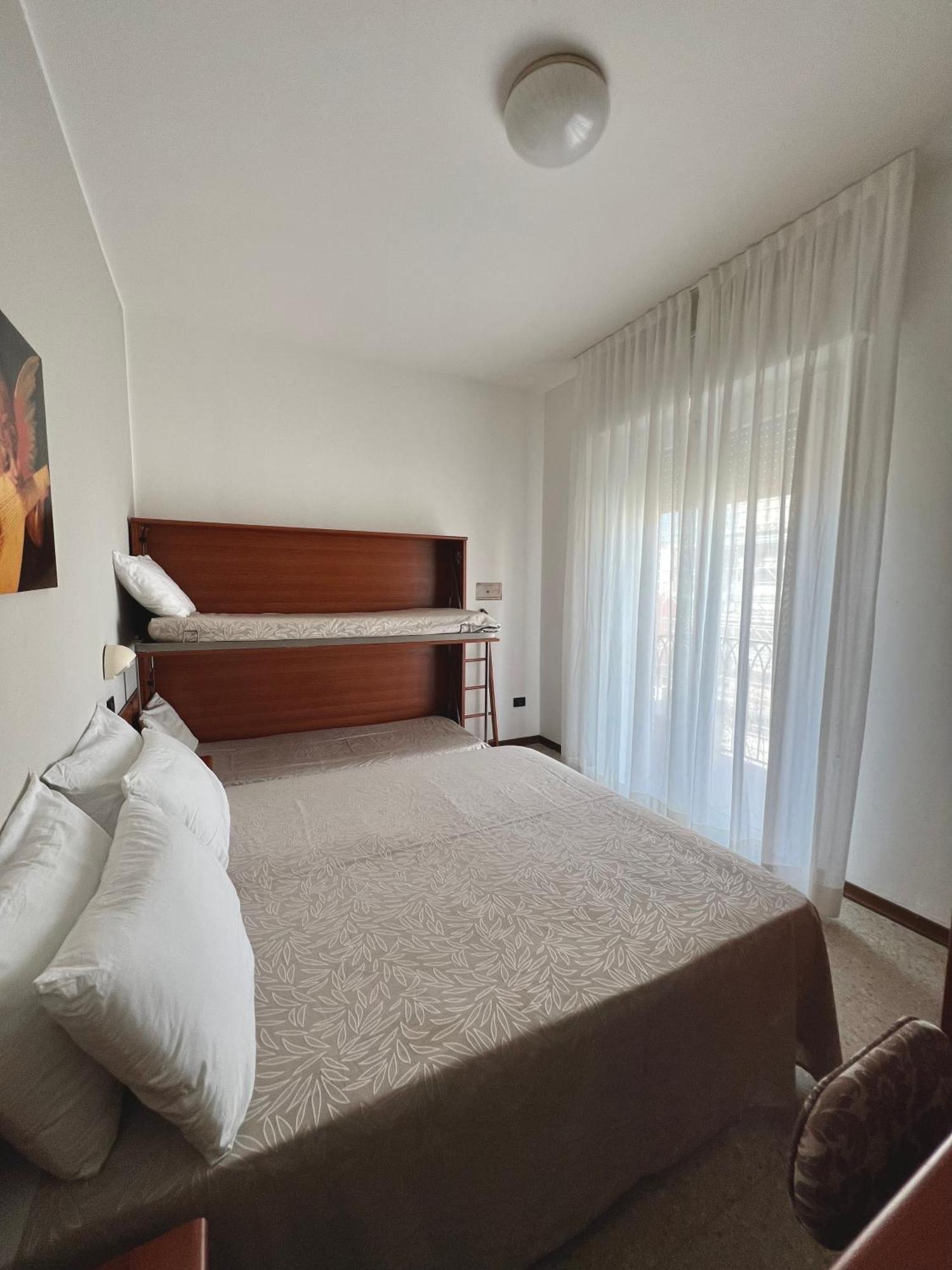 Hotel B&B Ardea Rimini Esterno foto