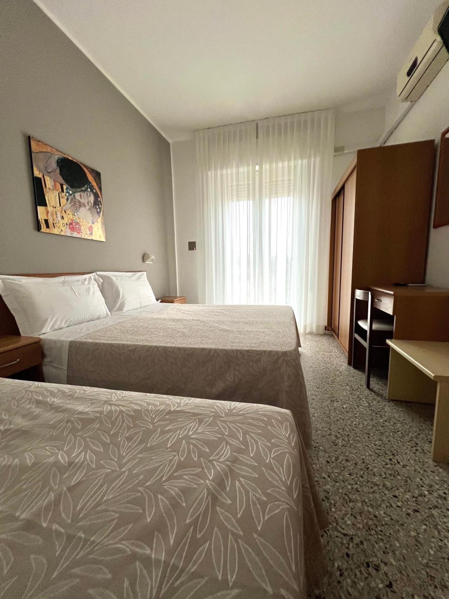 Hotel B&B Ardea Rimini Esterno foto