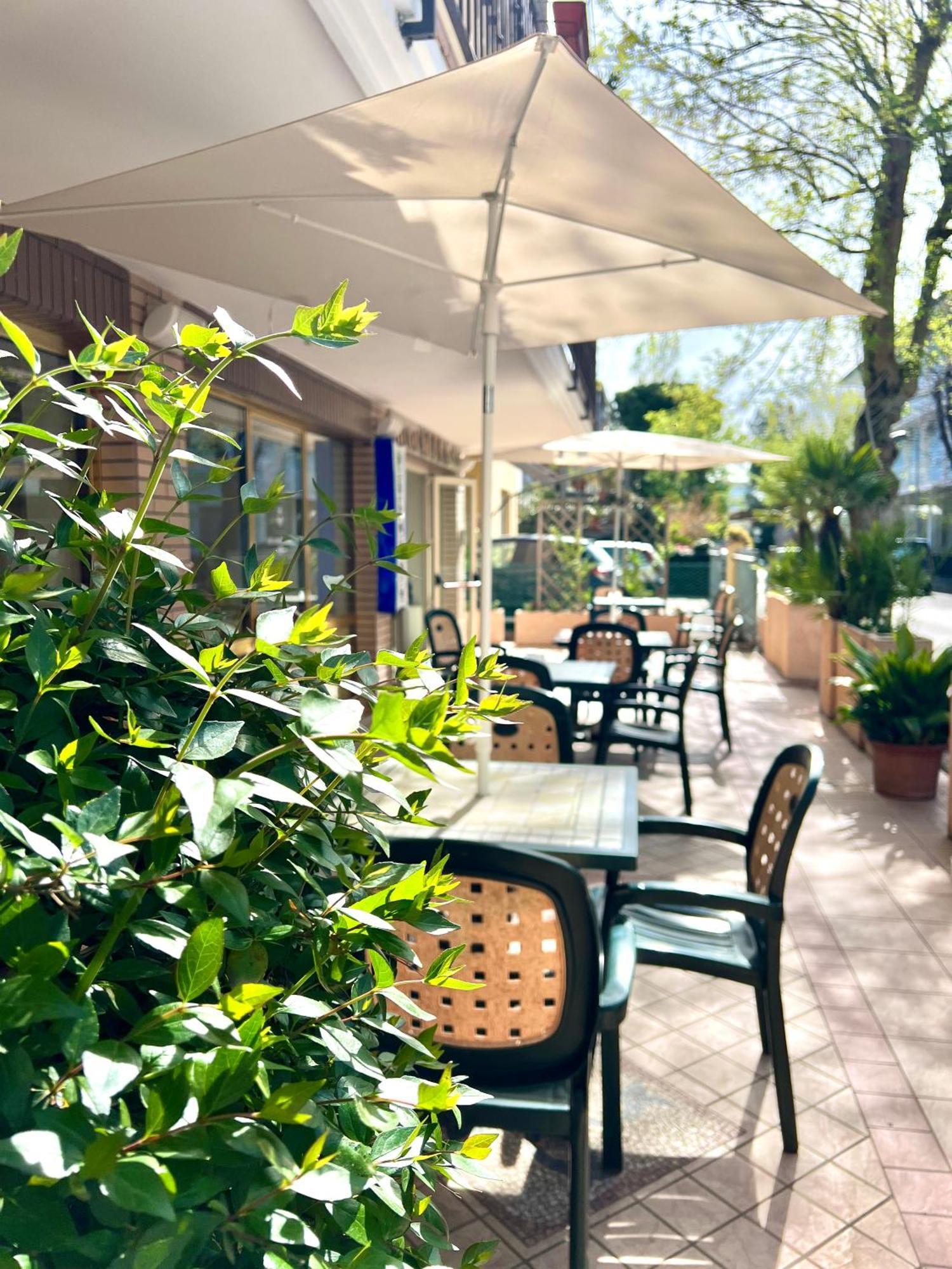 Hotel B&B Ardea Rimini Esterno foto